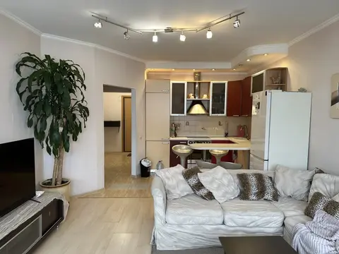 Двушку - Студию на Первомайской в монолитном доме Сдаю