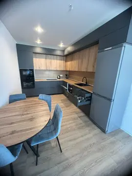 Впервые сдается евро 4-комнатная квартира