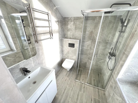 Новый дом 167,2м2 с ремонтом на участке 5,6 сот в центре села