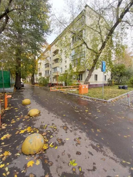 2-ка, Расковой, 3