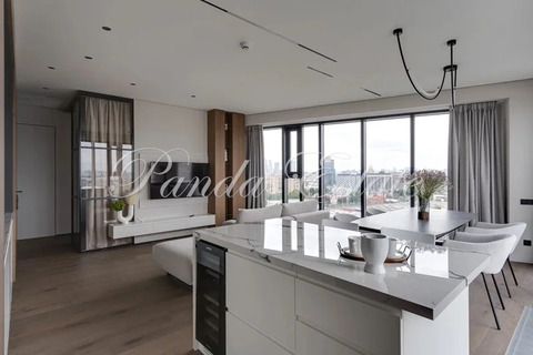 Панорамная квартира в центре (ном. объекта: 9675)