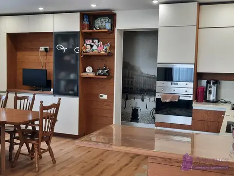 Продается 2-ком квартира