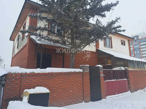 Продажа таунхауса, Новосибирск, ул. Гризодубовой