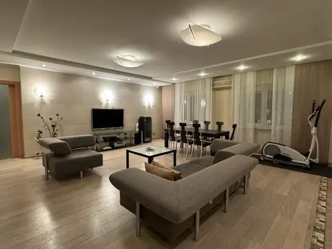 4-к. квартира, 169 м, 8/10 эт.