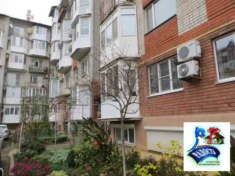 Продам трешку в престижном районе города.