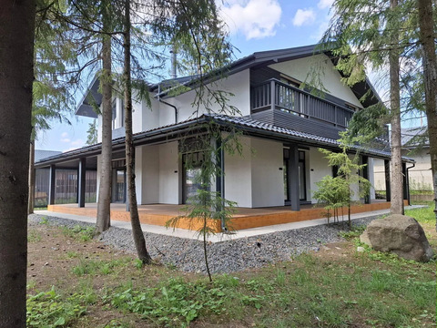 Дом 265 м2 на участке 11 сот.