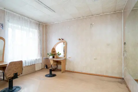 Нежилое здание по ул. Карла Маркса