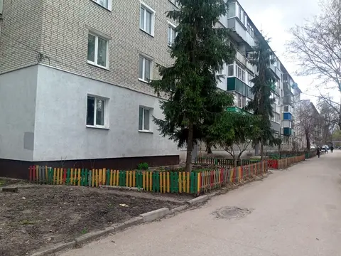 Продам 2 ком. Квартиру на ул. Дзержинского - 31