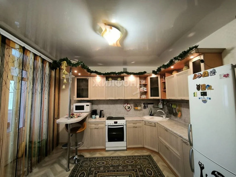 Продажа квартиры, Новосибирск, ул. Волочаевская