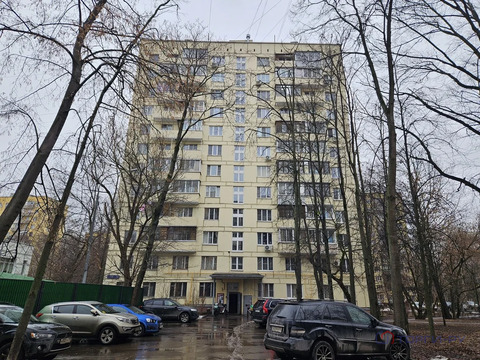 Продажа торгового помещения, ул. Дубки