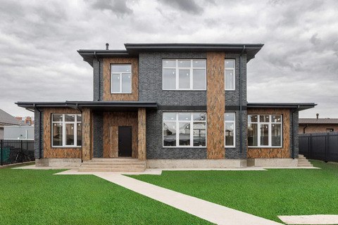 Коттедж 302 м2 на участке 8.65 сот.