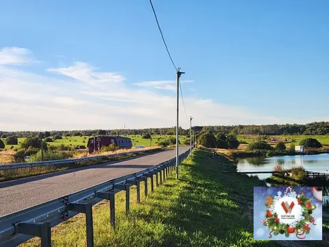 14 соток в деревне Бабурино  рядом озеро