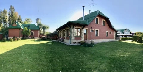 Дом в коттеджном поселке Поляны-1