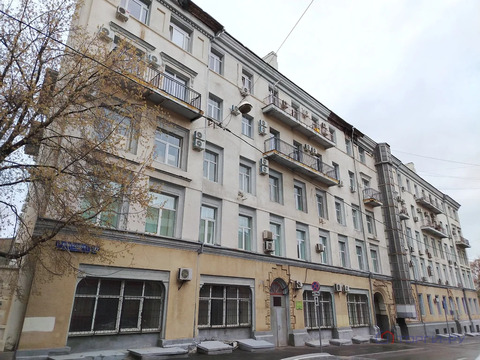Продажа торгового помещения, ул. Буженинова