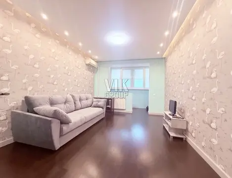 Предлагается светлая однокомнатная квартира с отличным ремонтом