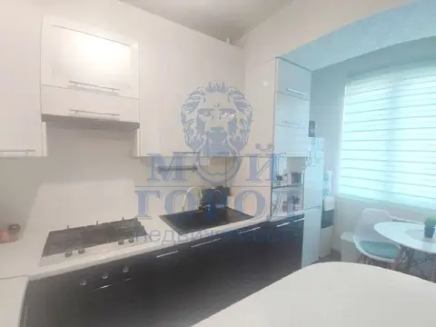 Продам квартиру (07827-104)