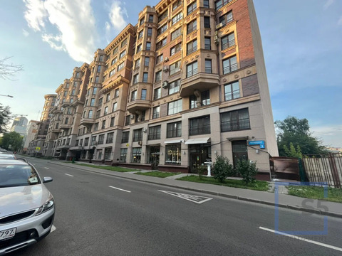 Продажа торгового помещения, м. Чкаловская, Наставнический 3