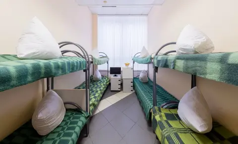 здание с арендатором хостел