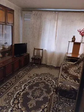 Сдается комната в центре.