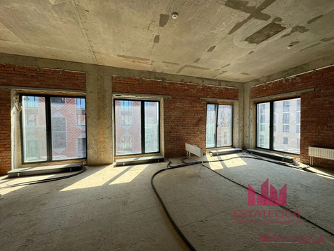 4-комнатная квартира, 152 кв.м., в ЖК "ЗИЛАРТ"