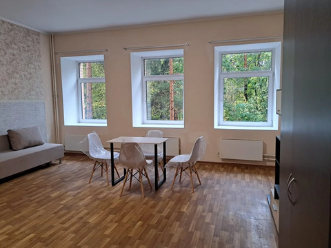 Сдается 4-комн. квартира 145.7 кв.м.