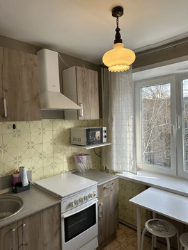 Однушку в Малаховке рядом с платформой Малаховка Поперечная улица,д.1