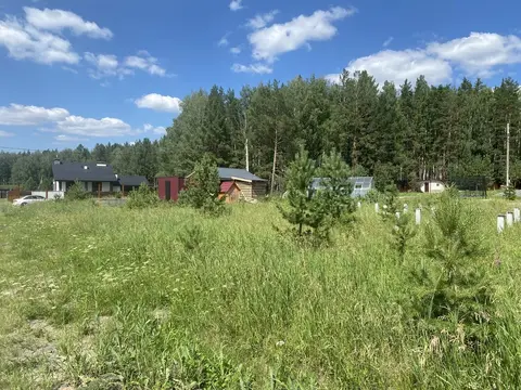 Продается земельный 15,05 сотокучасток с фундаментом для дома