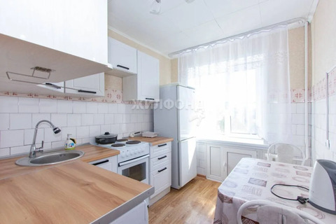Продажа квартиры, Новосибирск, ул. Зорге