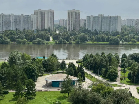 Продам квартиру с видом на реку и новым ремонтом!