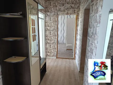 Продам хорошую квартиру в 350 м от теплого моря.