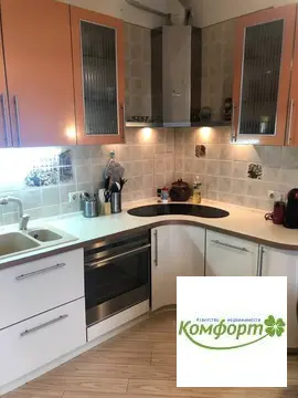 Прoдаетcя 3 ком. квартира в г. Pамeнское, ул. Пpибoрострoитeлeй, д.1А