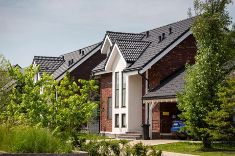 Коттедж 180 м2 на уч. 6 сот.