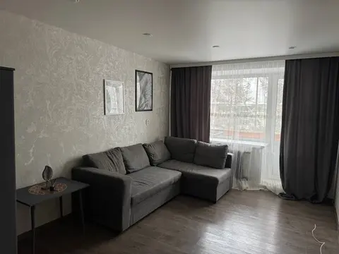 Продам 1 бреж. Ульянова 15