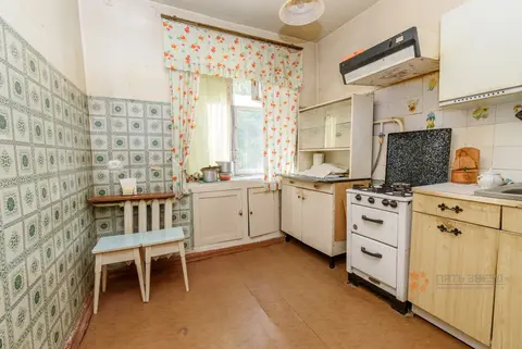 Продается 2-комнатная квартира Полиграфистов, 4