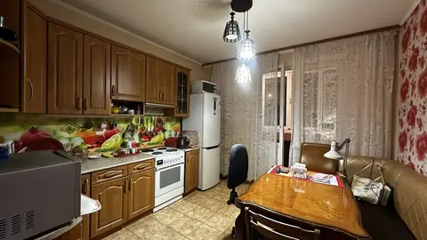 2 к. кв. пос. Дубовая роща, ул. Октябрьская д. 10