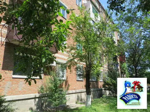 Продам трешку в центре города.