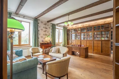 СМоленкий б-р, 15