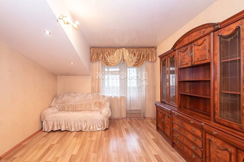 Продажа квартиры, Новосибирск, ул. Троллейная