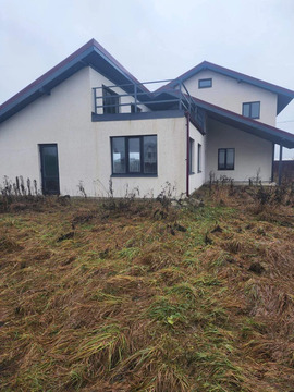 Коттедж 200 м2 на участке 10 сот.