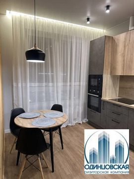 Снять двухкомнатную квартиру 53 кв.м. в ЖК "Западный порт"