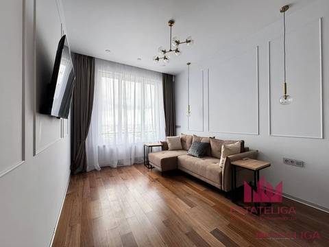 2-комнатная квартира, 72 кв.м., в ЖК "Сердце столицы"