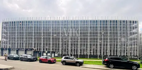 Просторное машино-место рядом с ЖК бизнес класса «Ривер Парк»