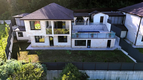 Продаётся уникальный  дом 150 м2 на участке 5 сот.