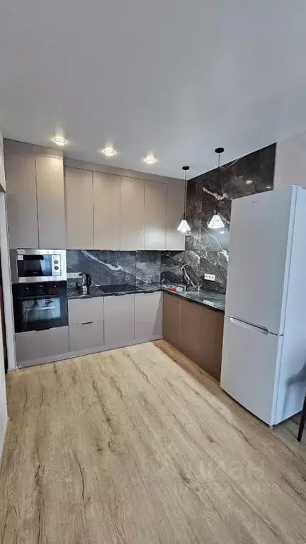 2-к кв. Астраханская область, Астрахань ул. Бехтерева, 2В (47.0 м) - Фото 1