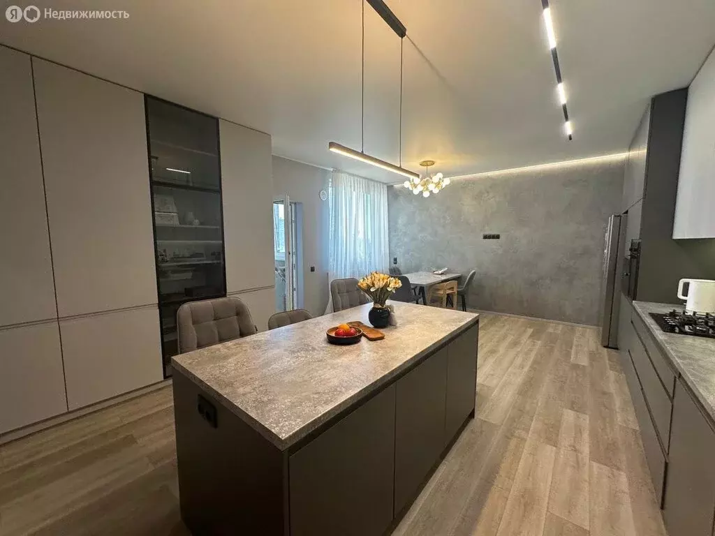 3-комнатная квартира: Калининград, улица Космонавта Леонова, 47 (121 ... - Фото 1