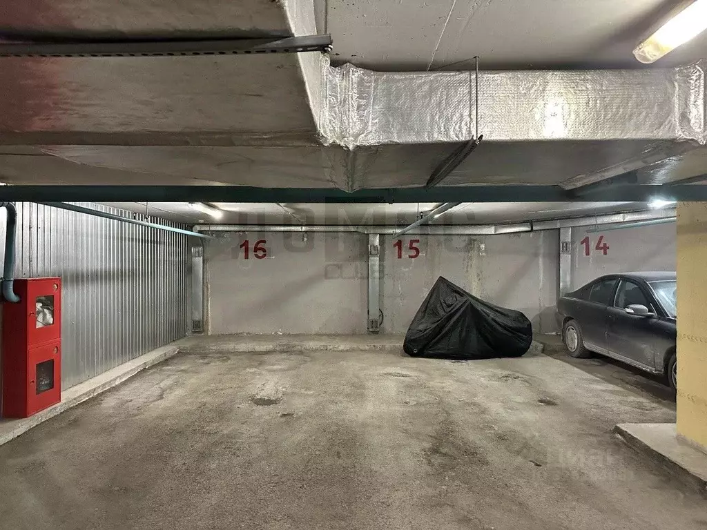 Гараж в Свердловская область, Екатеринбург ул. Щорса, 37 (19 м) - Фото 1