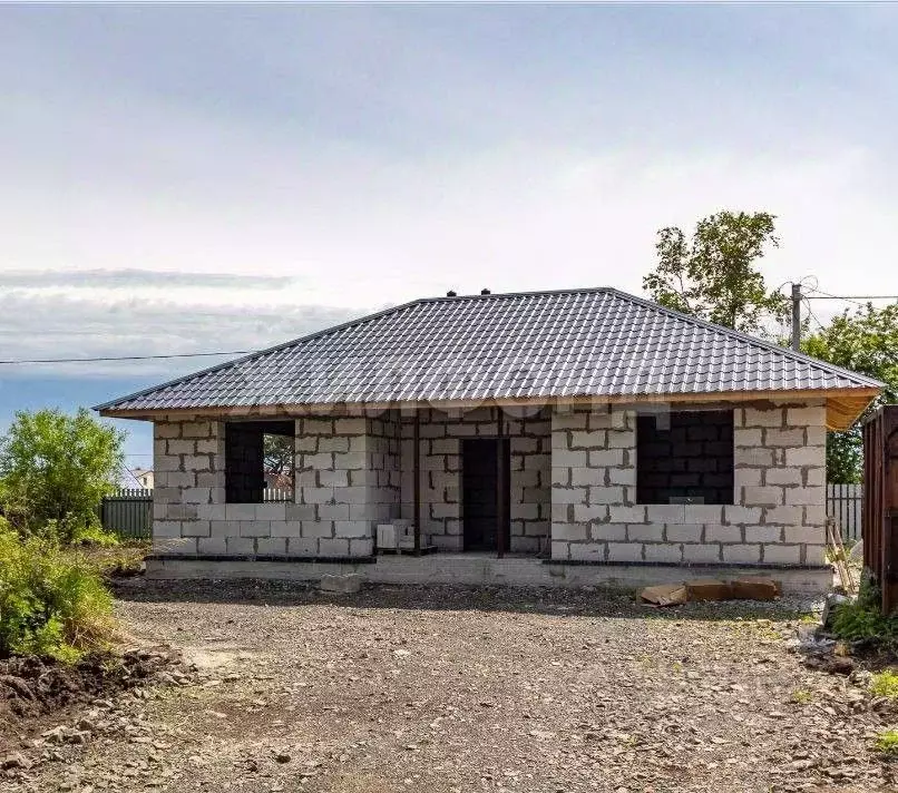 Дом в Хабаровский край, Хабаровск Имени Горького мкр, ул. Энтузиастов ... - Фото 0