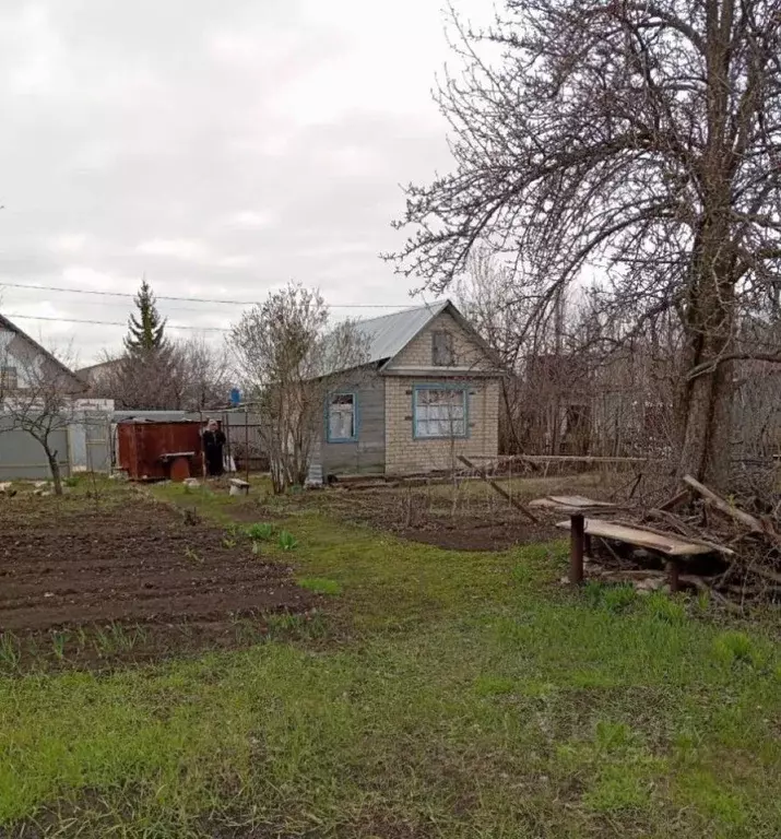 Дом в Саратовская область, Саратов проезд 8-й Загородный (30 м) - Фото 1