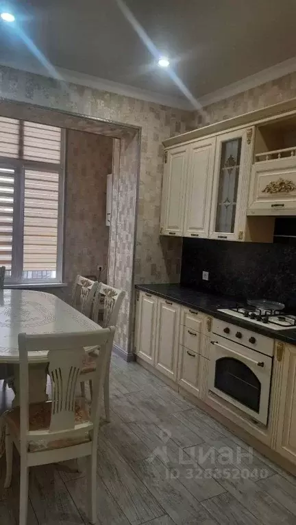 3-к кв. Кабардино-Балкария, Нальчик ул. Тлостанова, 28 (138.0 м) - Фото 1