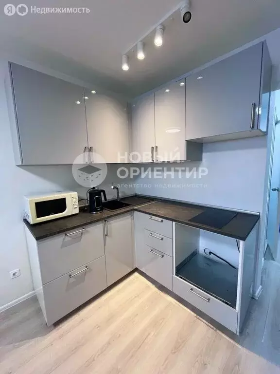 Квартира-студия: Свердловская область, муниципальное образование ... - Фото 2